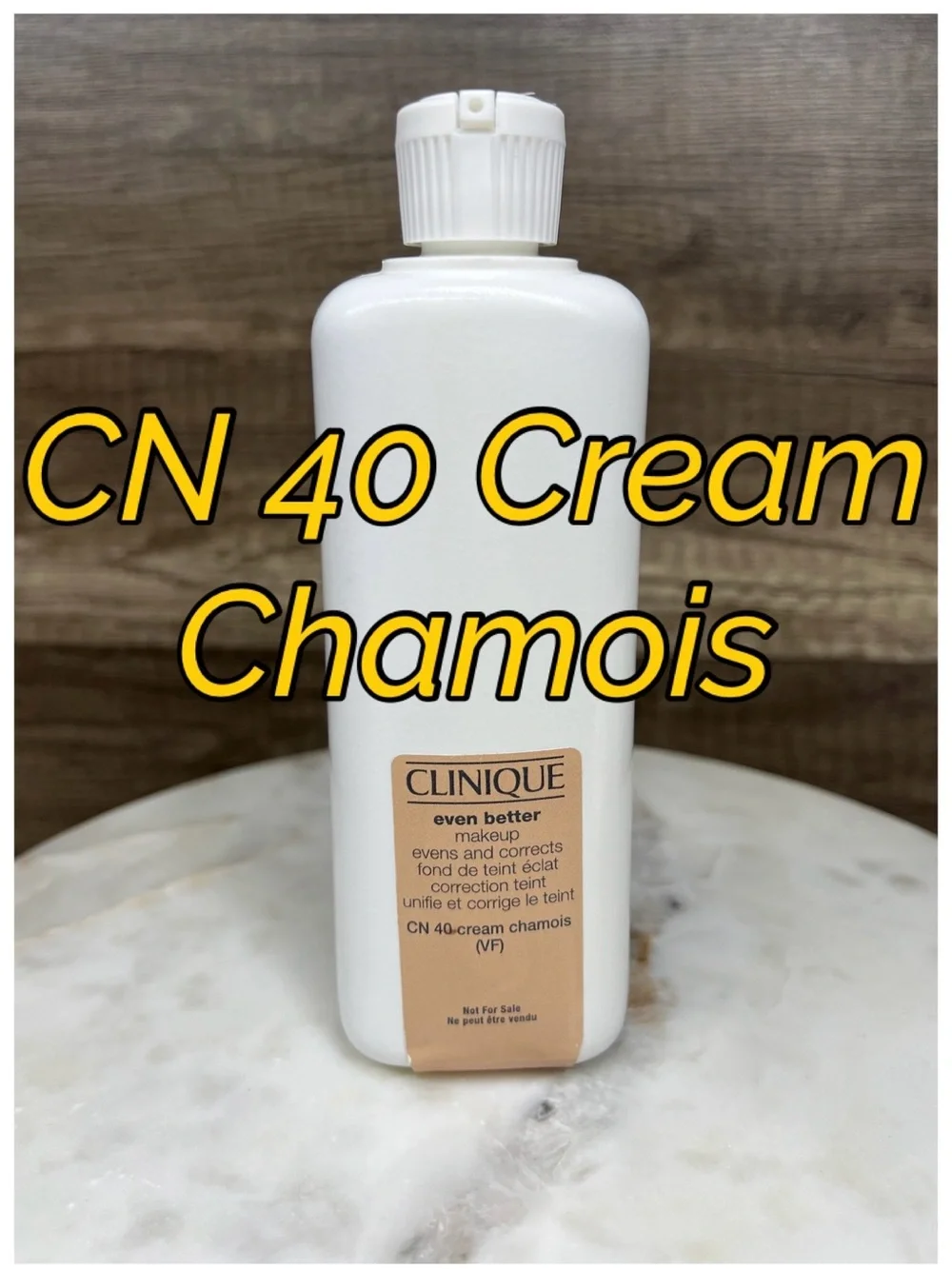 Clinique Even Better Makeup Evens and Corrects Foundation CN 40 Cream Chamois
